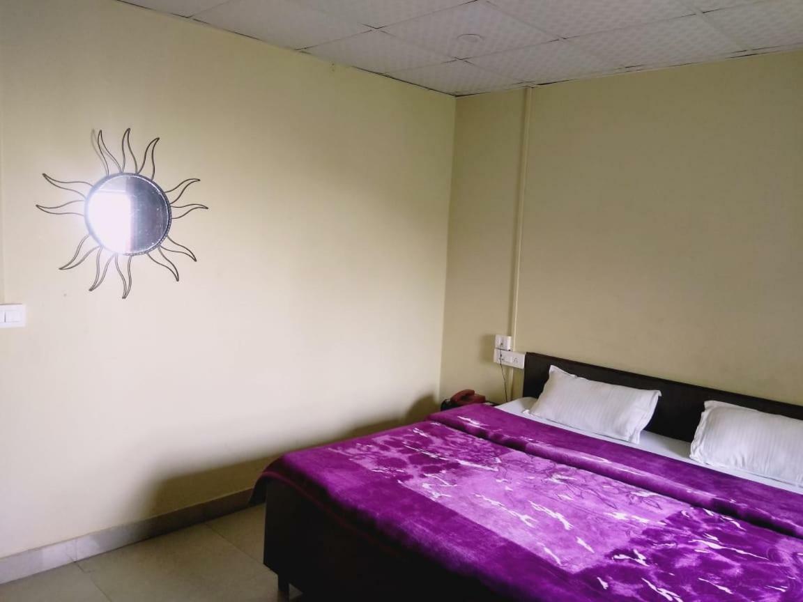 Hotel Gulmarg 穆索里 外观 照片