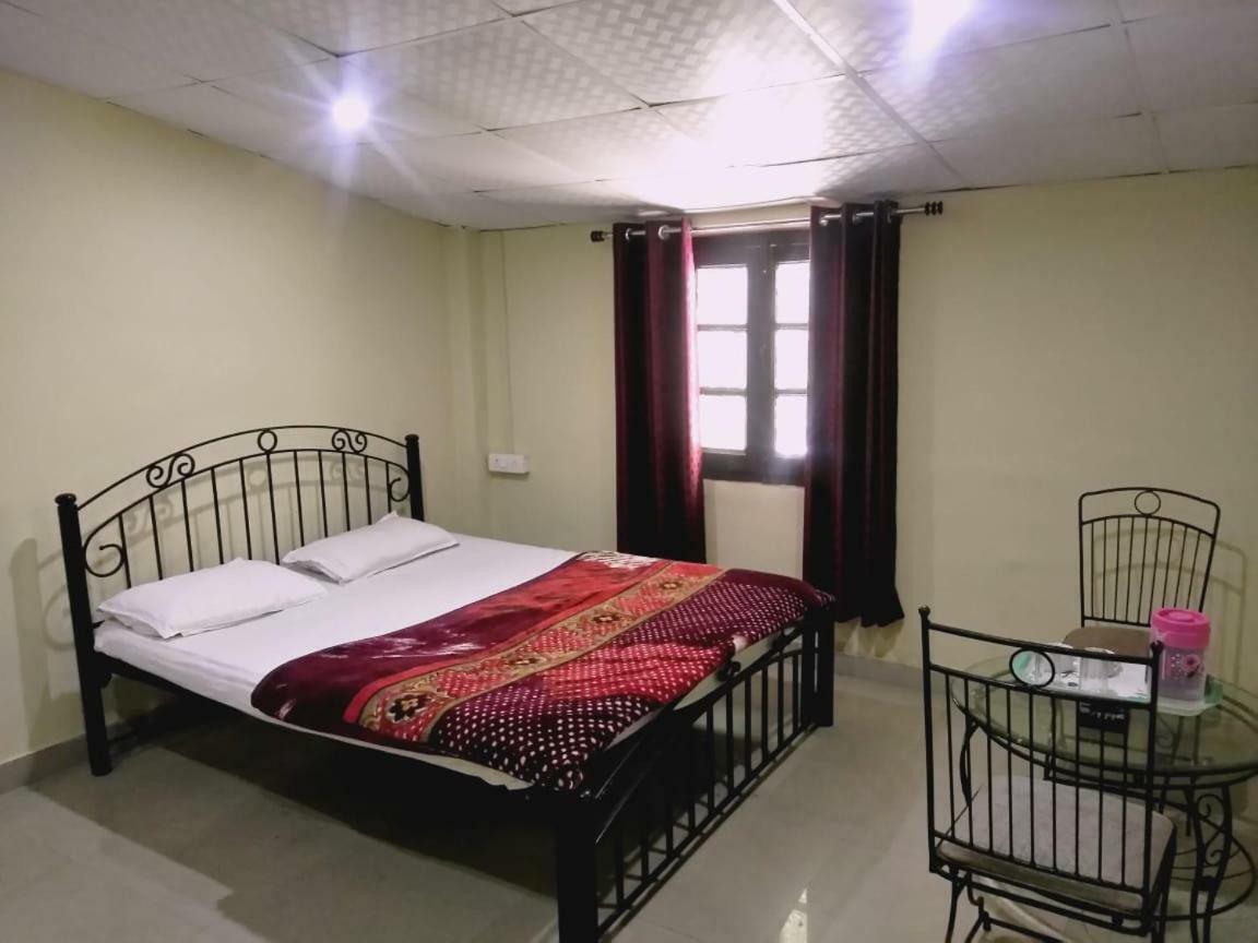 Hotel Gulmarg 穆索里 外观 照片