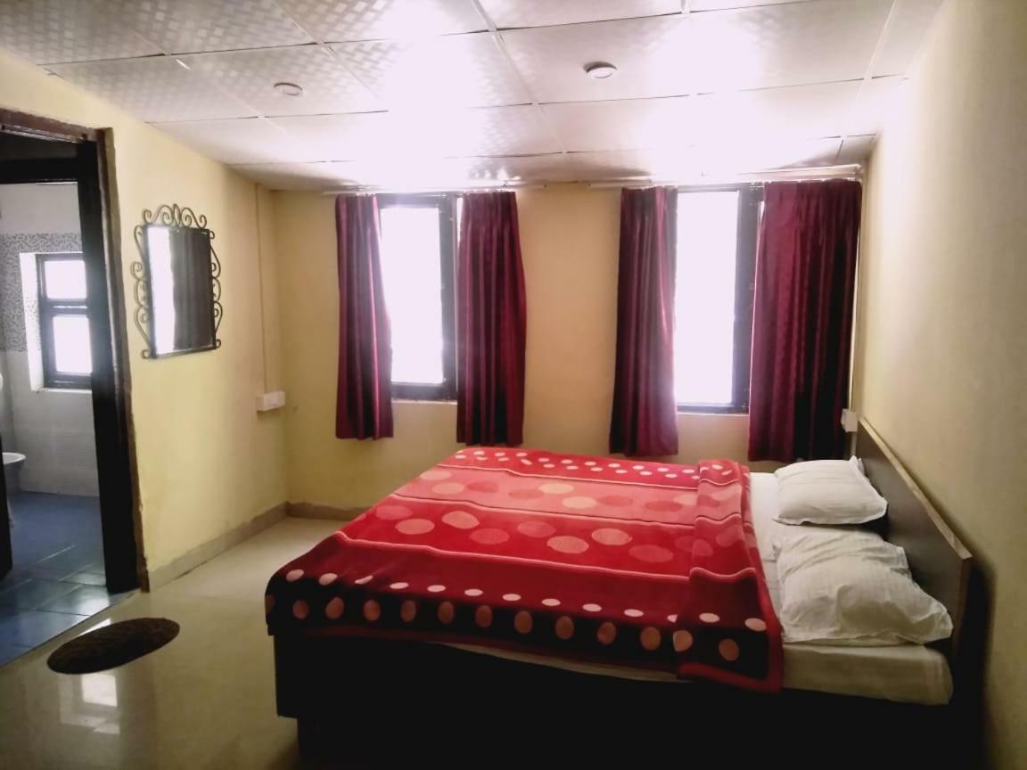 Hotel Gulmarg 穆索里 外观 照片
