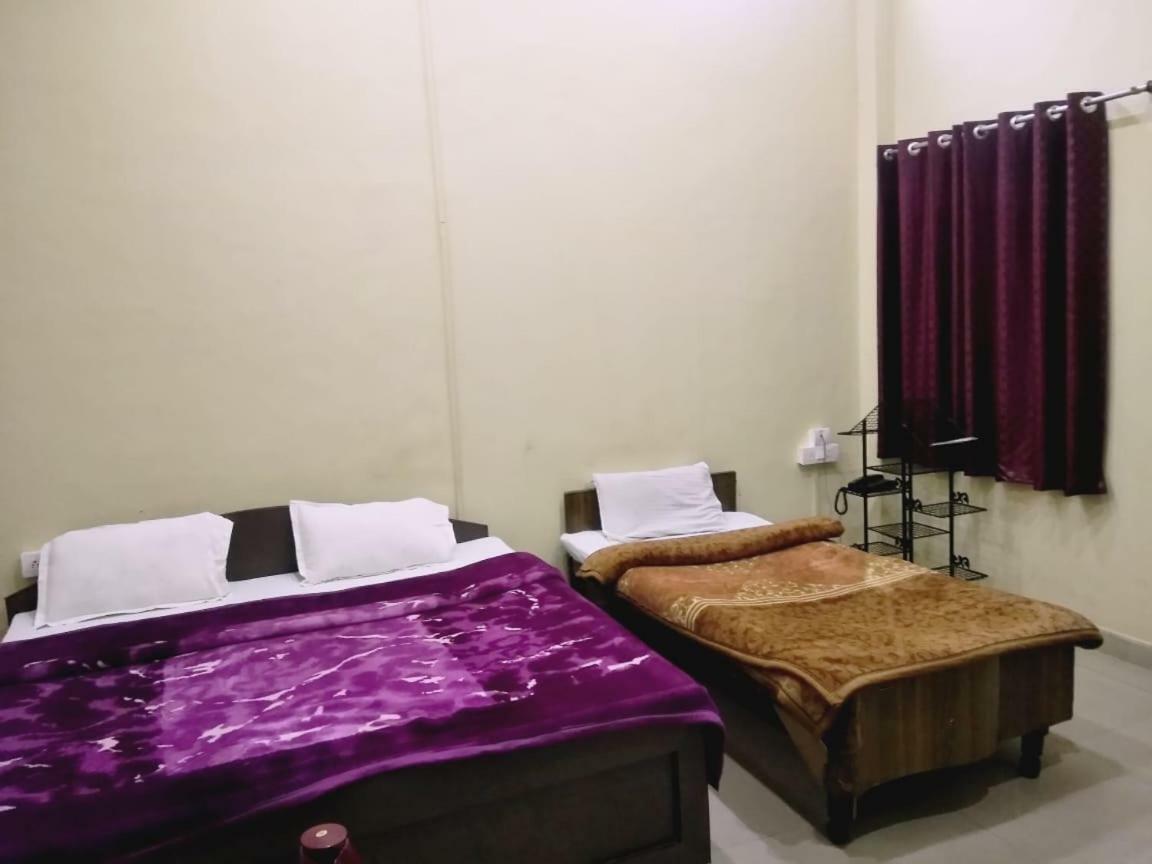 Hotel Gulmarg 穆索里 外观 照片